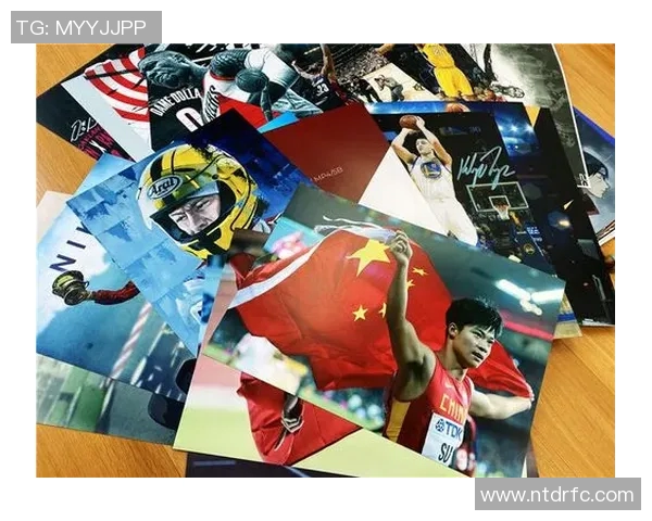 足球明星巨幅画框图片展现运动魅力与激情的完美结合